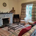Classic 3br Sintra Near Beaches & Palaces *